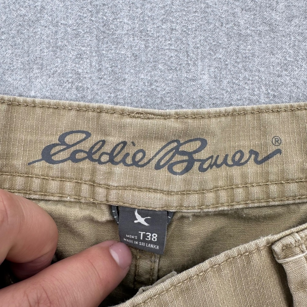 Eddie Bauer Cargo Shorts Mens 38 Khaki Tan Ripstop Hiking Utility Outdoor - Picture 2 of 6